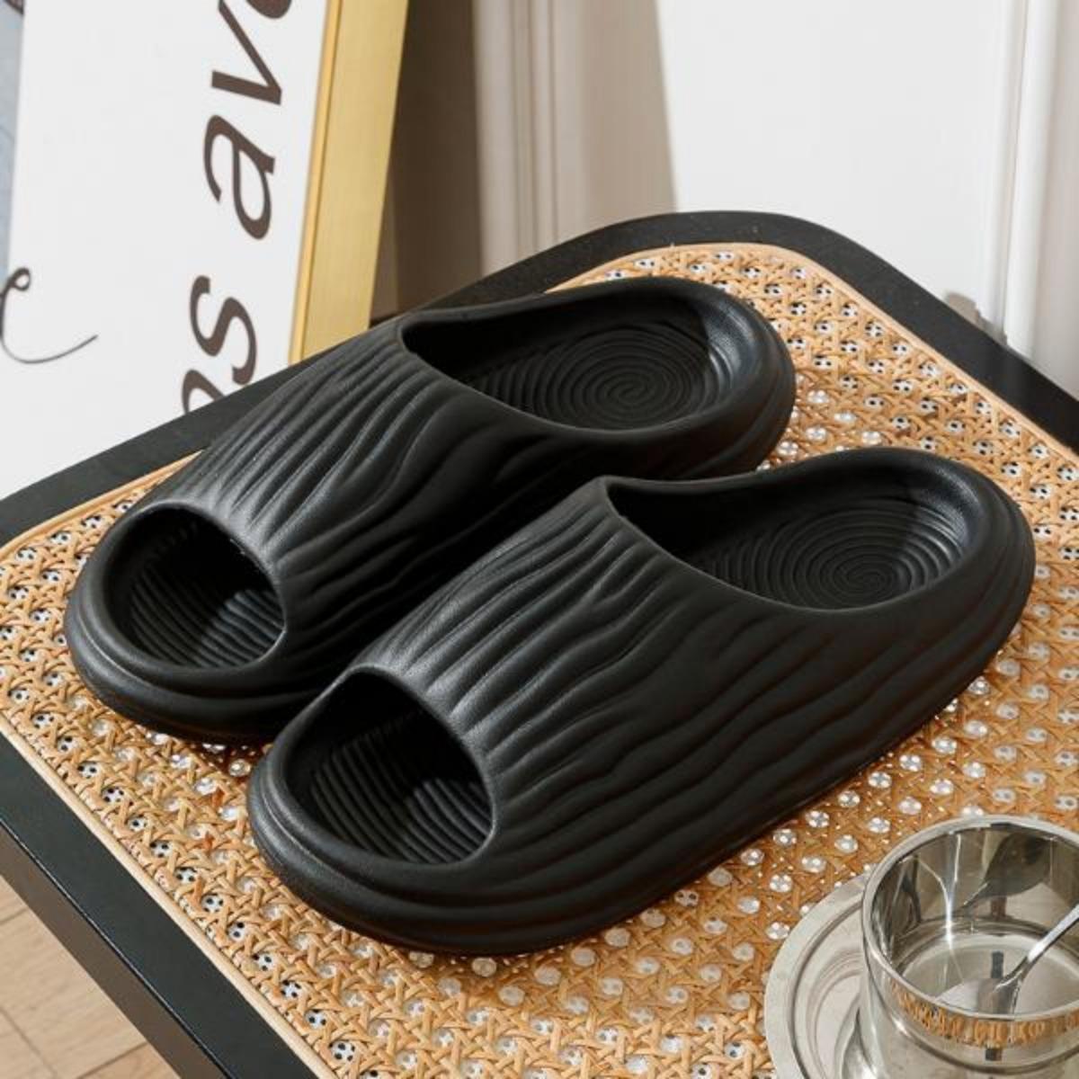 Summer Women's Slippers for Couples Thick Bottom Soft Bottom Indoor Home Outdoor Bathroom Bath Non-Slip Slippers