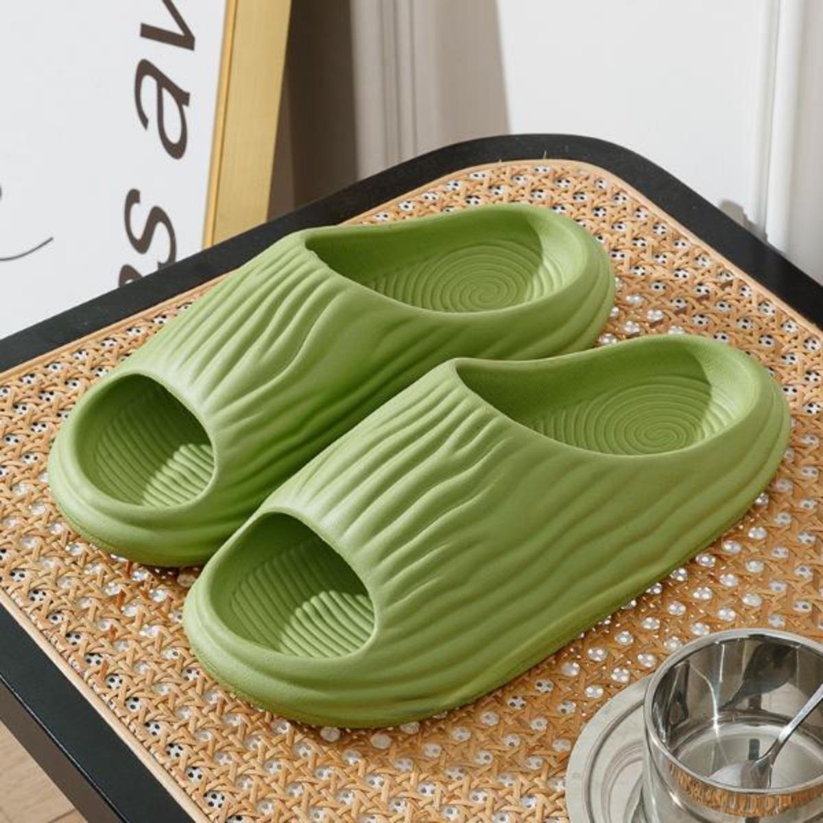 Summer Women's Slippers for Couples Thick Bottom Soft Bottom Indoor Home Outdoor Bathroom Bath Non-Slip Slippers