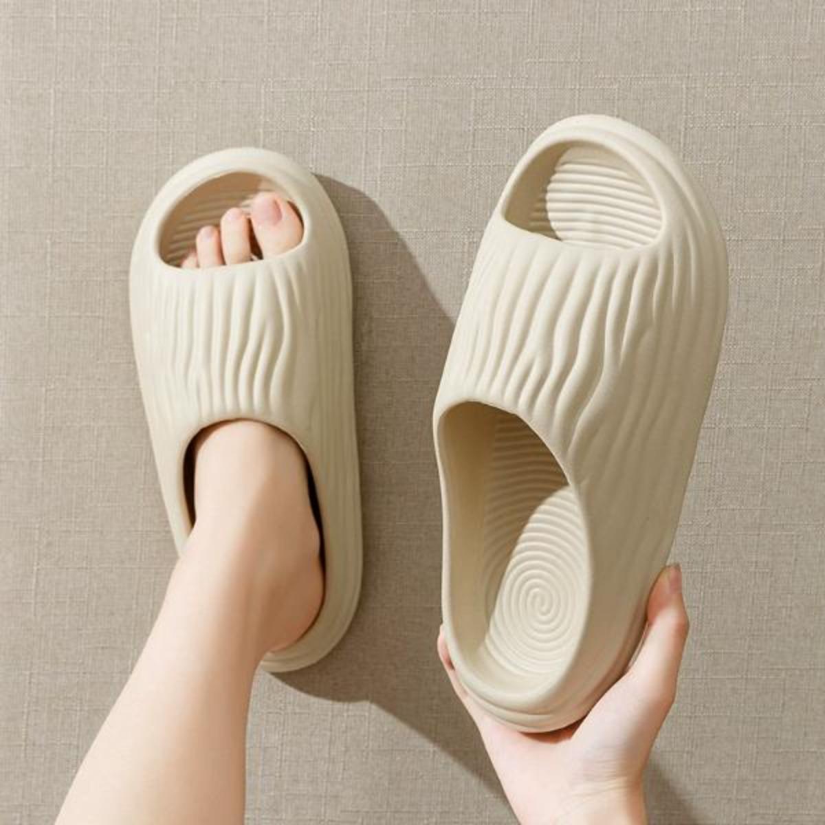 Summer Women's Slippers for Couples Thick Bottom Soft Bottom Indoor Home Outdoor Bathroom Bath Non-Slip Slippers