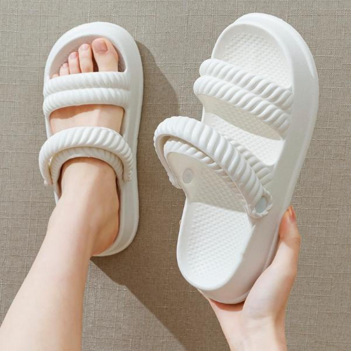 Women's Thick-Soled Sandals Summer Outdoor Non-Slip Soft Bottom Fashion Trending Half Slippers Two-Way Sandals Casual Beach Sandals