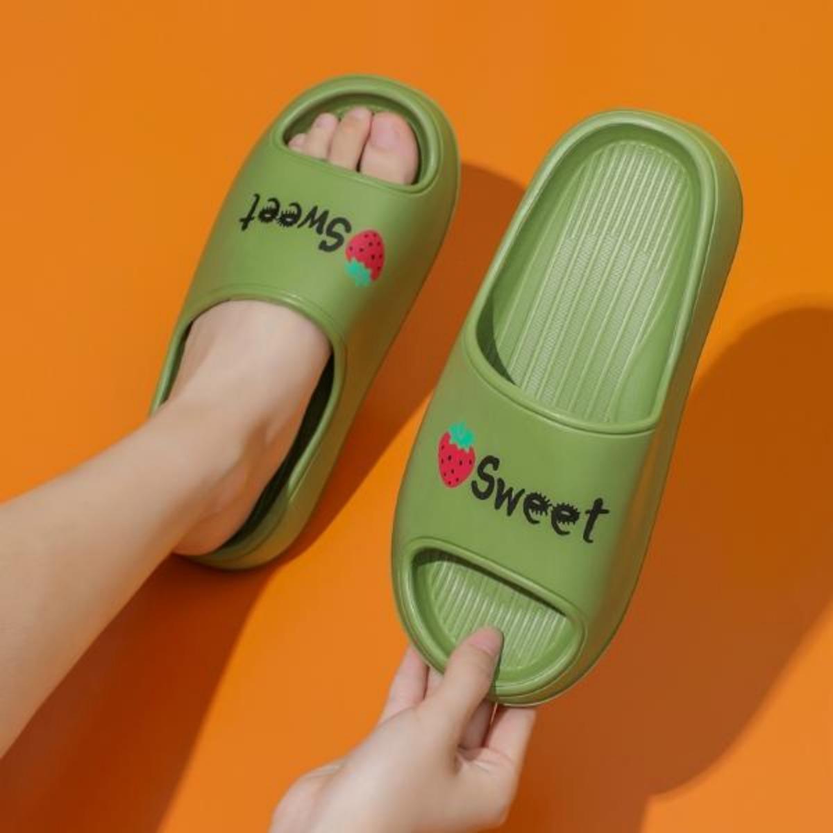 Slippers Summer Home Silent Non-slip Indoor Household Soft Bottom Thick Soled Couple Slippers Outside Wear Men's Sandals