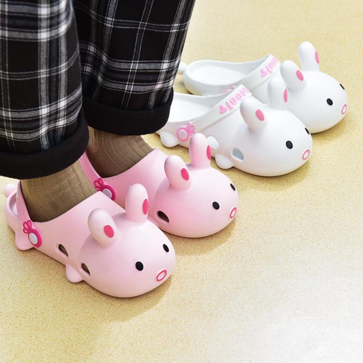 Summer Children's Slippers Boys and Girls Children's Non-Slip Cartoon Anti-Collision Cute Rabbit Hole Shoes Sandals