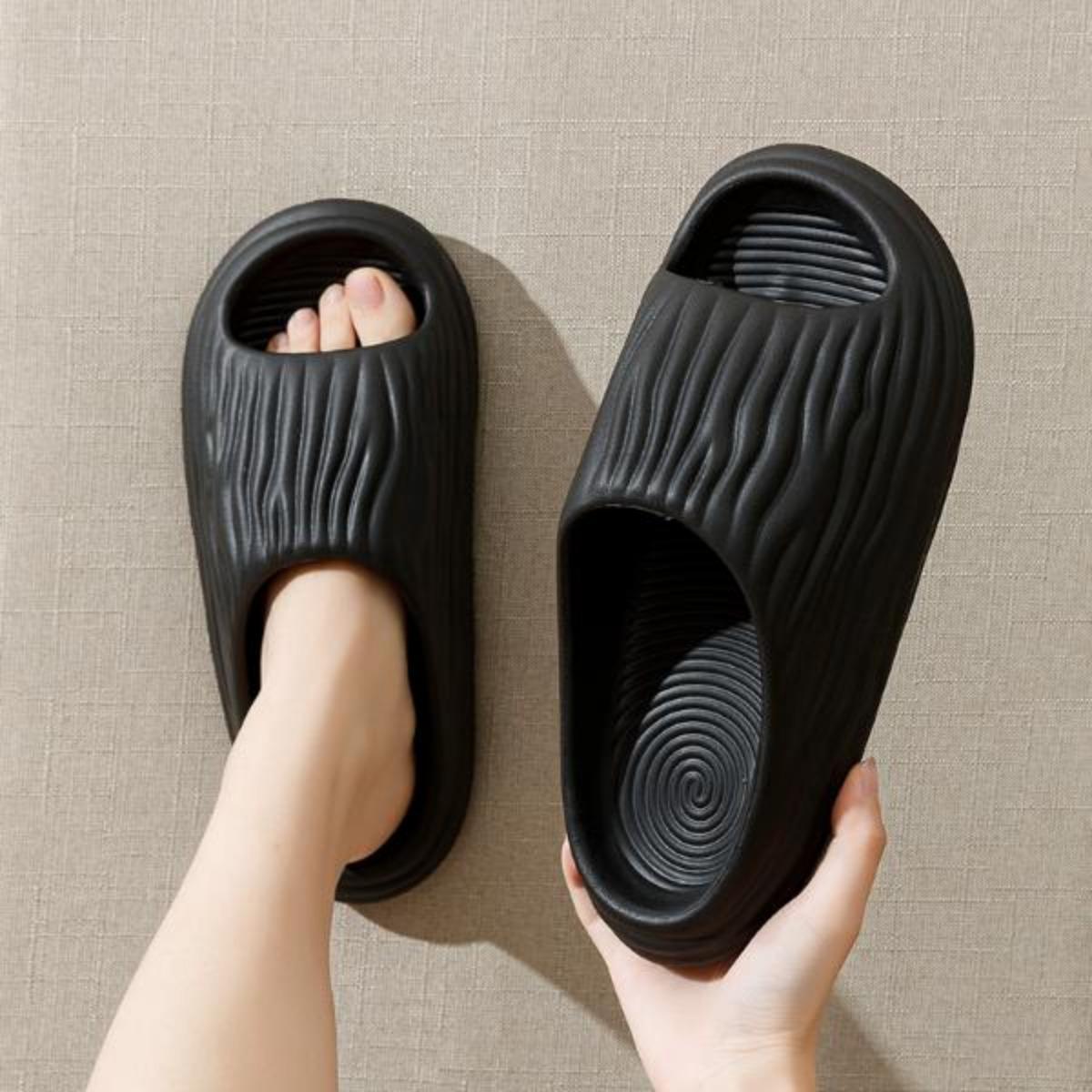 Summer Women's  Slippers for Couples Thick Bottom Soft Bottom Indoor Home Outdoor Bathroom Bath Non-Slip Slippers