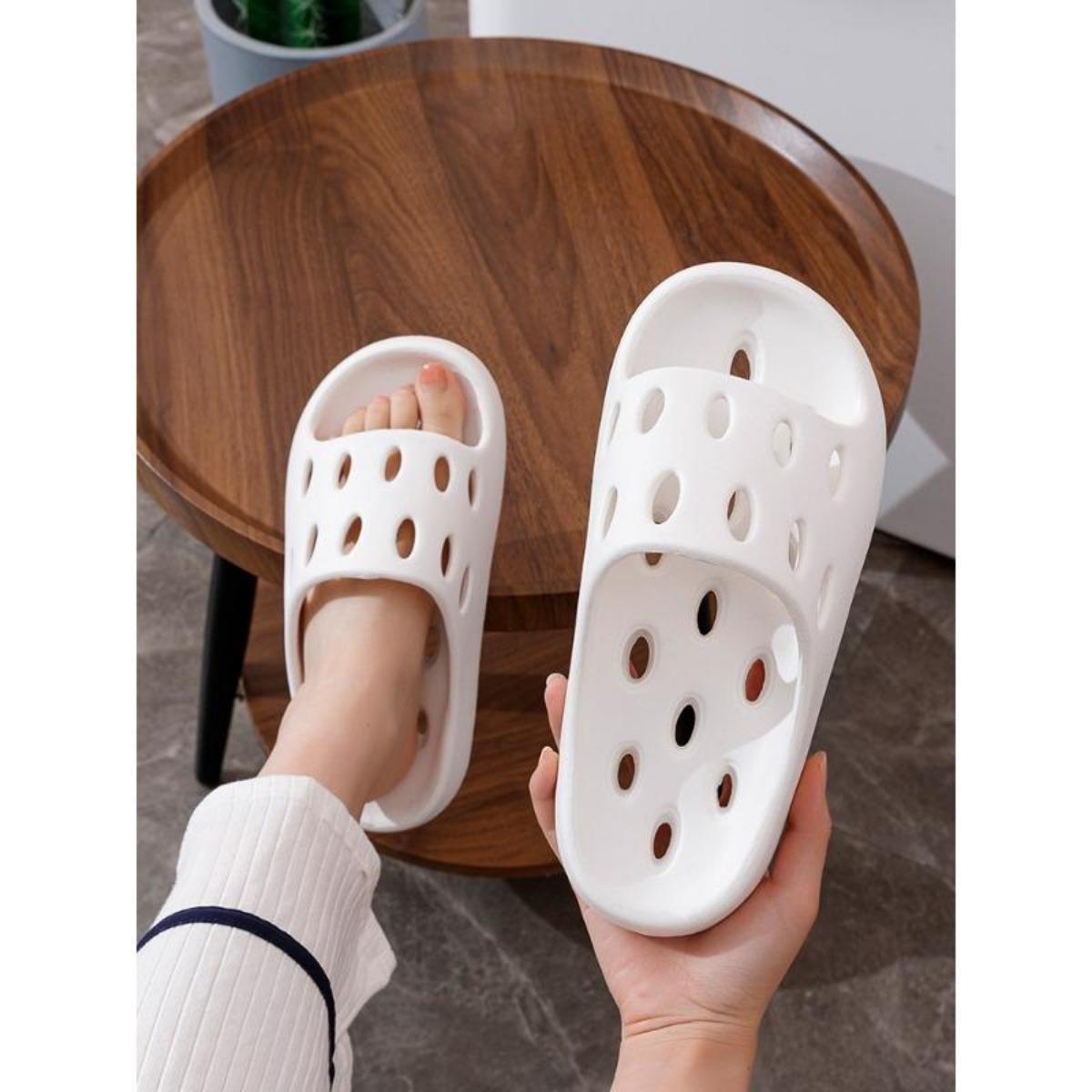 Bathroom Slippers Non-Slip Men's Summer Home Indoor Mute Hollow Shower Leaking Toilet Bathroom Slippers Ladies