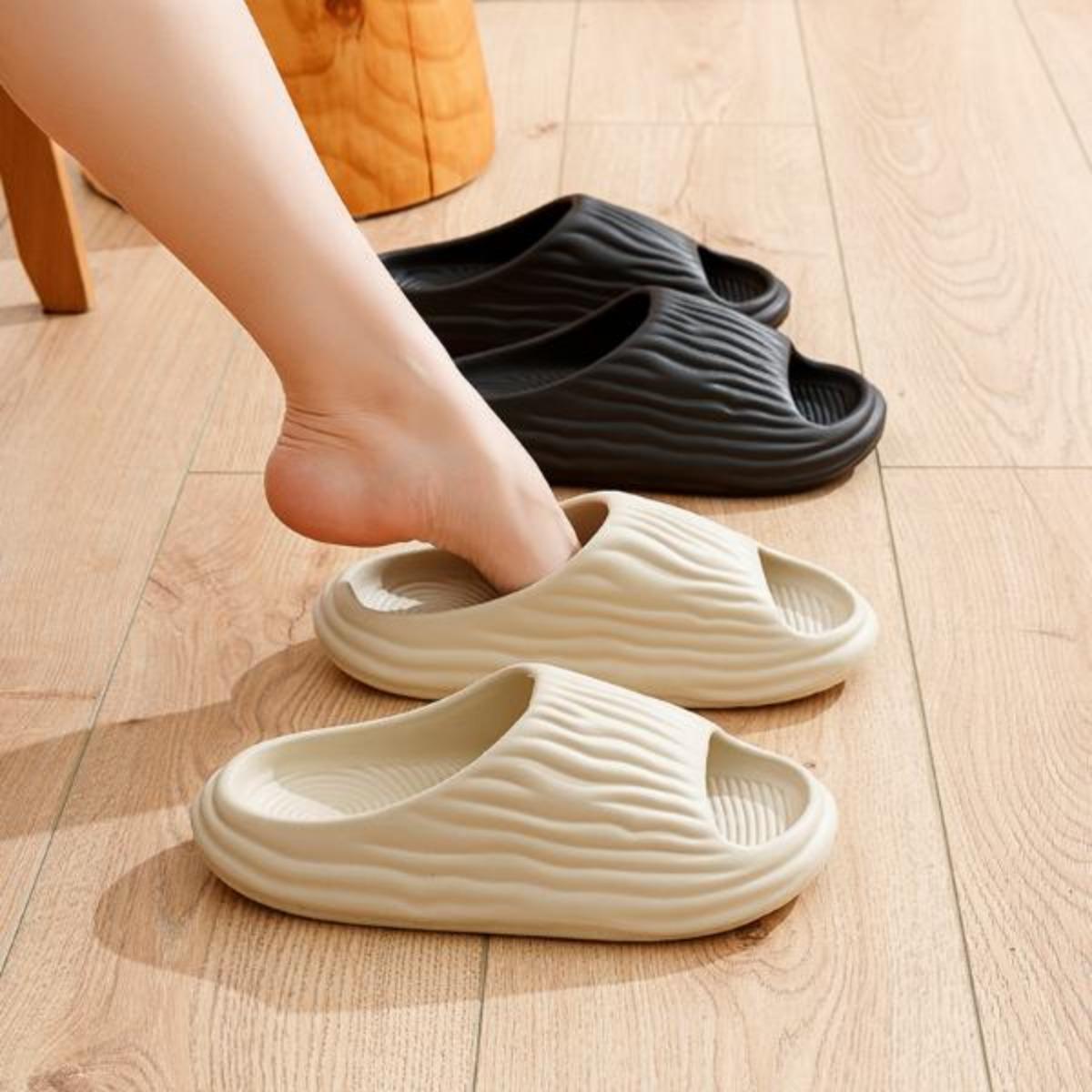 Summer Women's  Slippers for Couples Thick Bottom Soft Bottom Indoor Home Outdoor Bathroom Bath Non-Slip Slippers