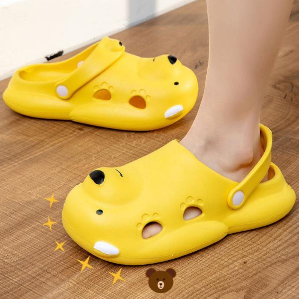 Hole Shoes Women's Slippers for Outdoor Wear Summer Cute Home Couple Thick Bottom Non-Slip New Closed Toe Anti-Collision Sandals for Men