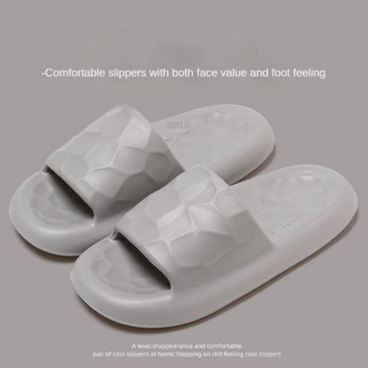 2023 New Summer Outerwear Slippers Women's Slippers Summer Indoor Home Non-Slip Thick Bottom Men's Bathroom Slippers