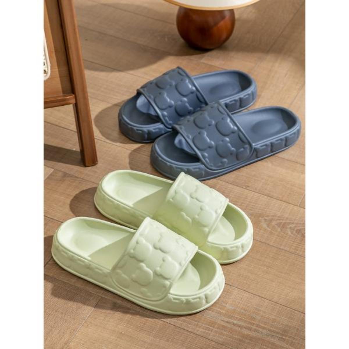 Slip-on Slippers for Women Summer Outdoor 2022 New Bathroom Bath Non-Slip Indoor Household Platform Slippers